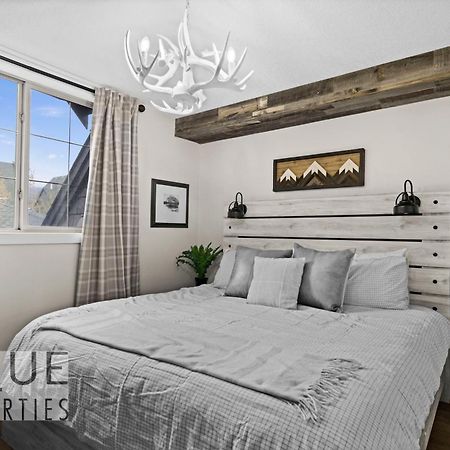 קאנמור Mystic Mountain Chalet, Heated Outdoor Pool & Hot Tub, Free Parking, Fast Wifi! מראה חיצוני תמונה