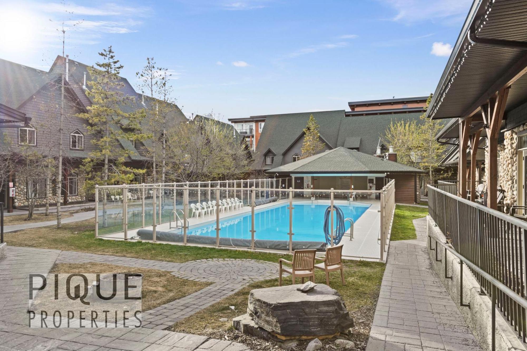 קאנמור Mystic Mountain Chalet, Heated Outdoor Pool & Hot Tub, Free Parking, Fast Wifi! מראה חיצוני תמונה