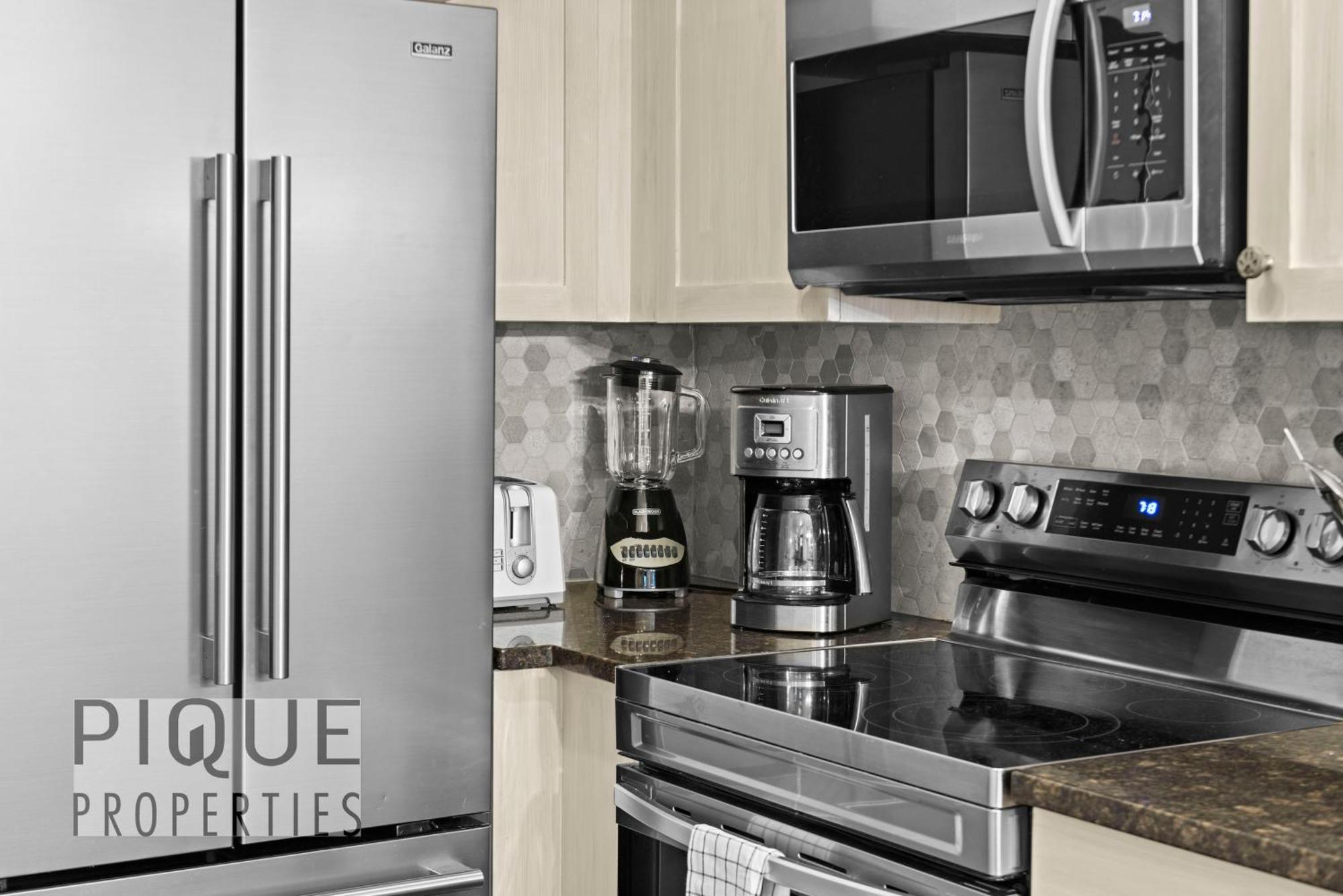 קאנמור Mystic Mountain Chalet, Heated Outdoor Pool & Hot Tub, Free Parking, Fast Wifi! מראה חיצוני תמונה